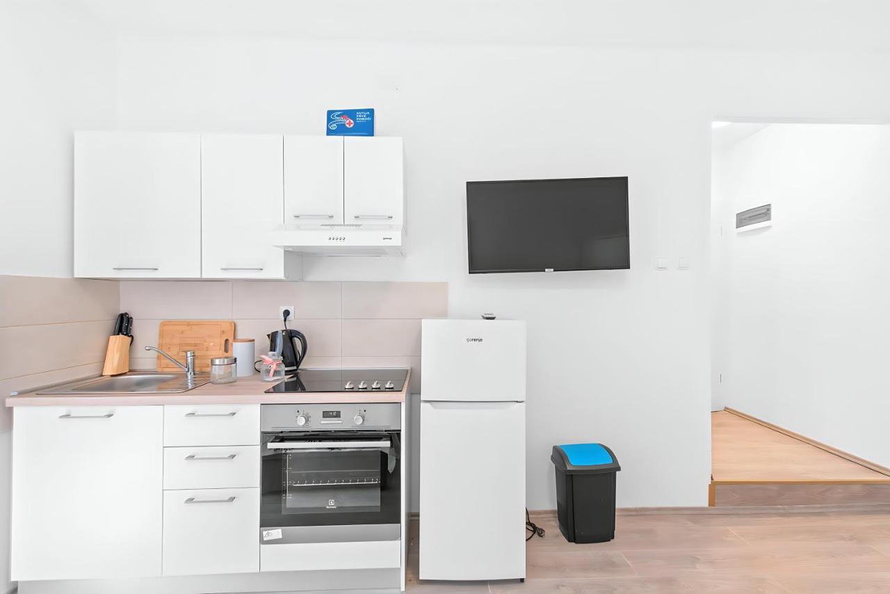 Pomerio Apartments Рийека Екстериор снимка